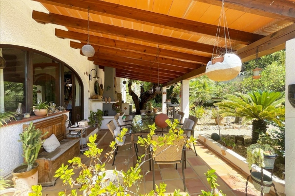4 bed casa / chalet in Benissa