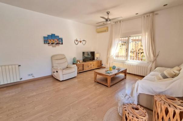 5 bed villa in Alfaz del Pi