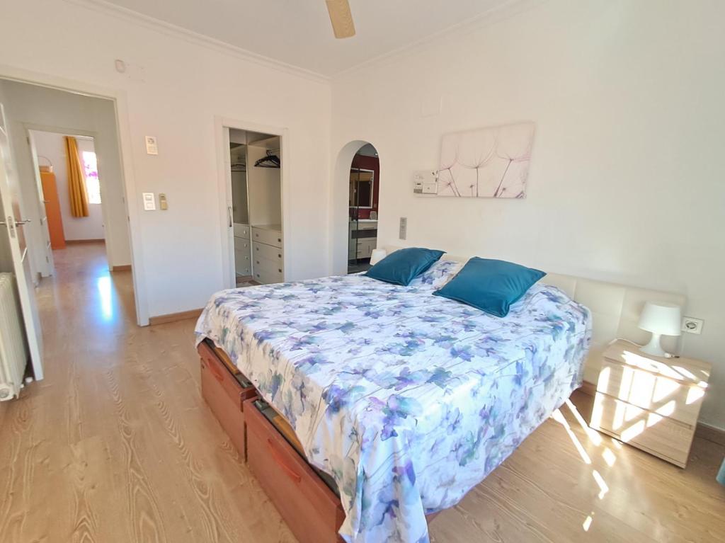 5 bed villa in Alfaz del Pi
