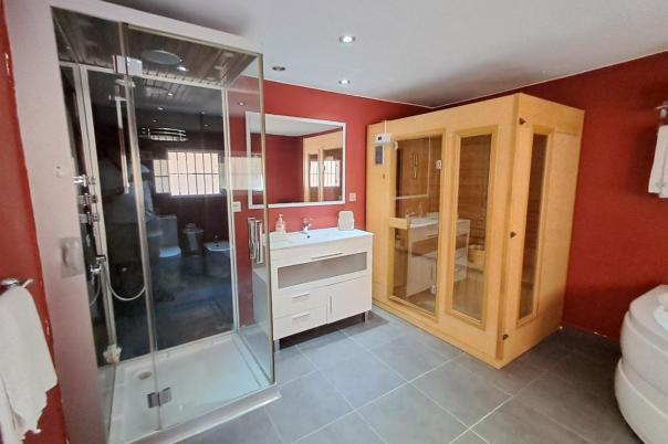 5 bed villa in Alfaz del Pi