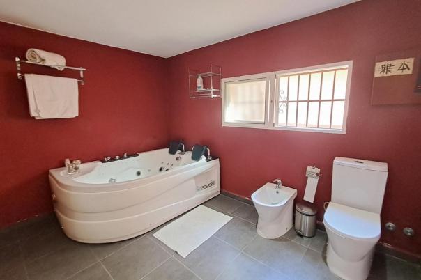 5 bed villa in Alfaz del Pi
