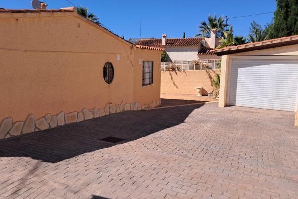 5 bed villa in Alfaz del Pi