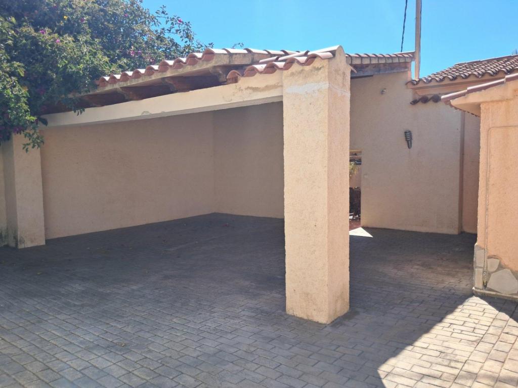 5 bed villa in Alfaz del Pi