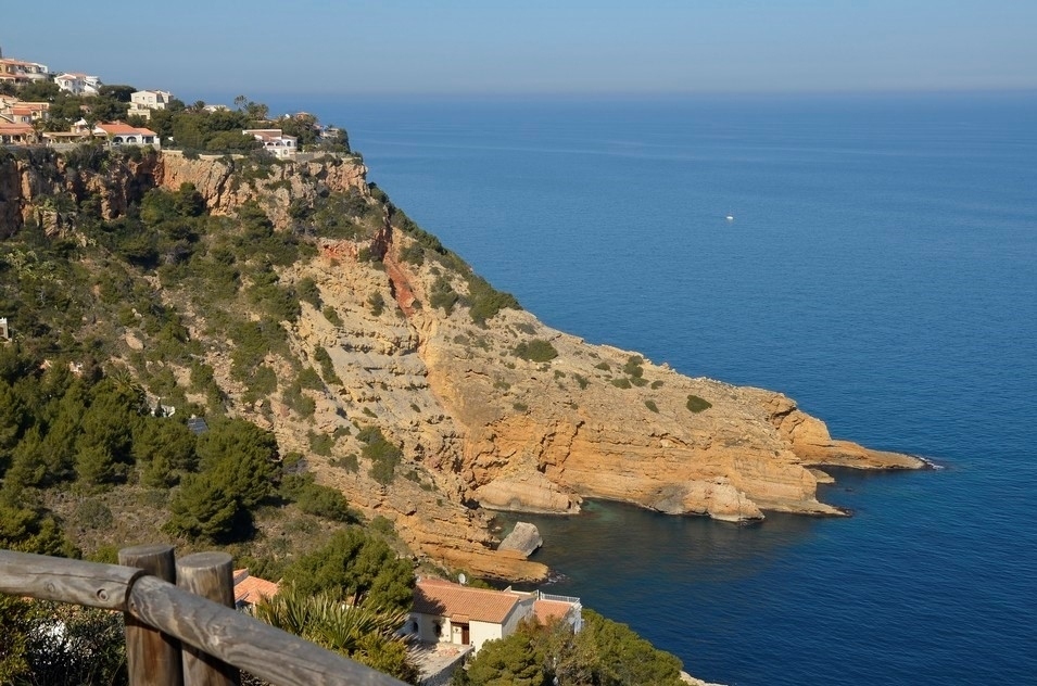 Guide to Javea Walks: Javea Port to Montgó