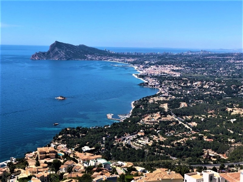 4 bed villa in Altea