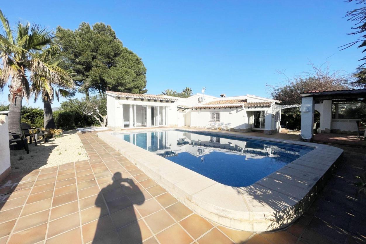 5 bed casa / chalet in Moraira