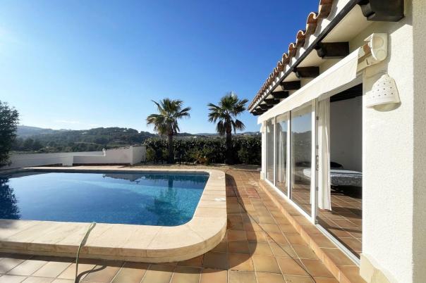 5 bed casa / chalet in Moraira
