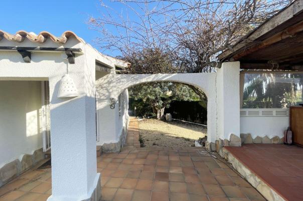 5 bed casa / chalet in Moraira