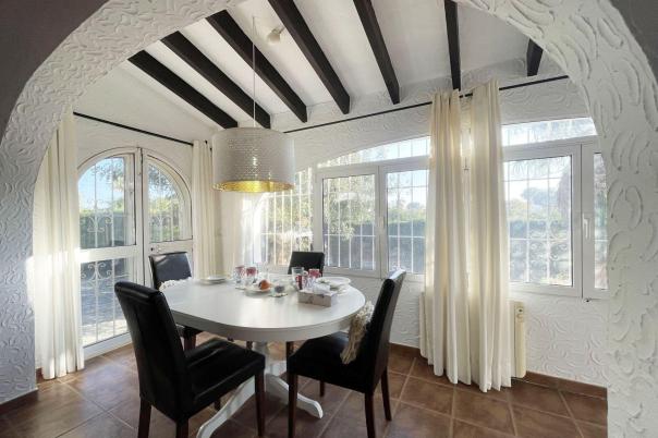 5 bed casa / chalet in Moraira