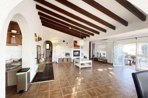 5 bed casa / chalet in Moraira