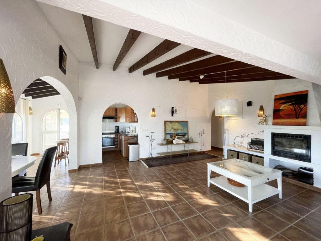 5 bed casa / chalet in Moraira