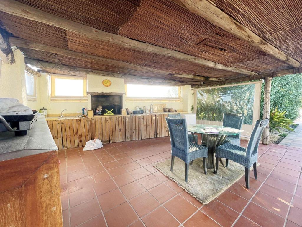 5 bed casa / chalet in Moraira