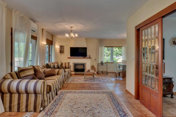 4 bed villa in Denia