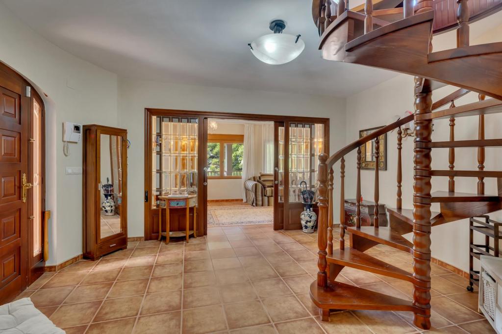 4 bed villa in Denia
