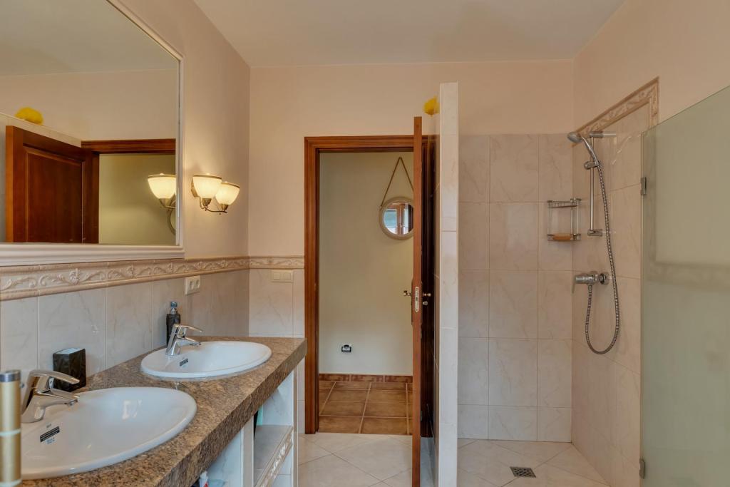 4 bed villa in Denia