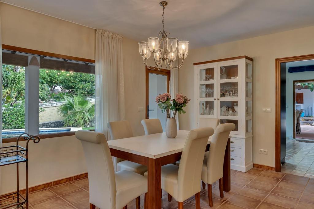 4 bed villa in Denia