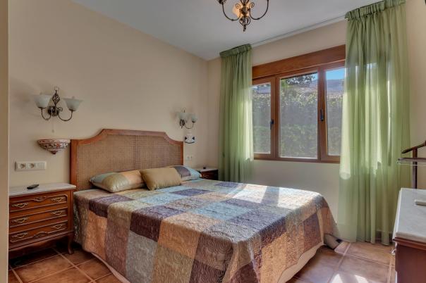 4 bed villa in Denia