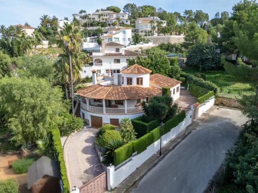 4 bed villa in Denia