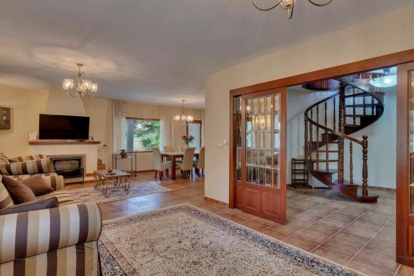 4 bed villa in Denia