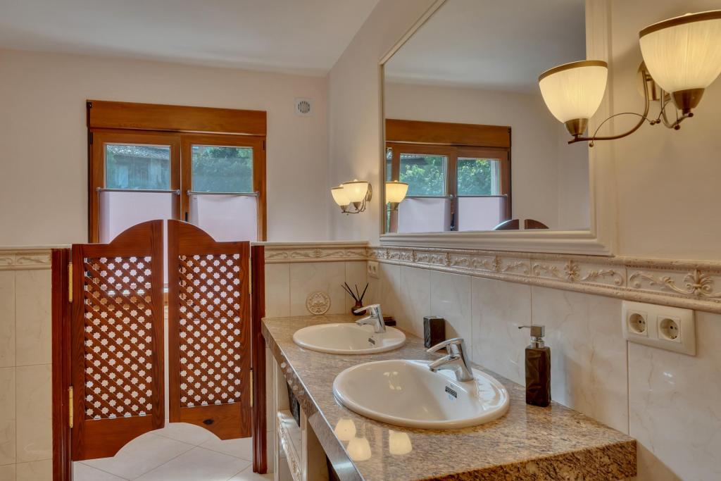 4 bed villa in Denia