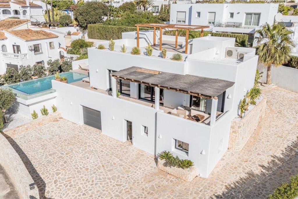 4 bed villas in Moraira