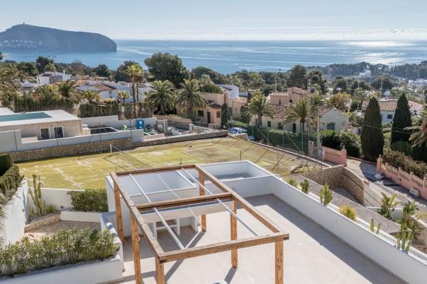 4 bed villas in Moraira