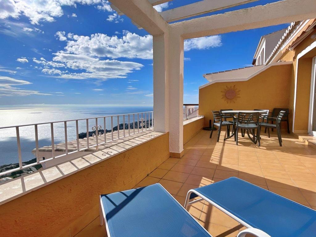 2 bed apartment in Benitachell