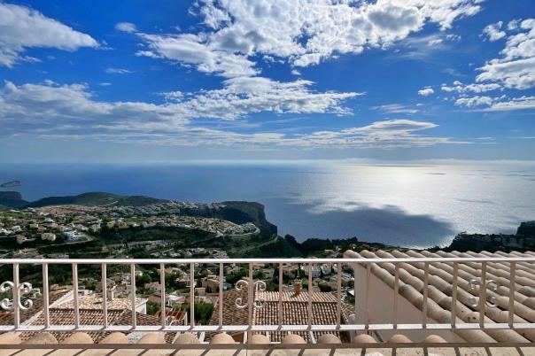 2 bed apartment in Benitachell