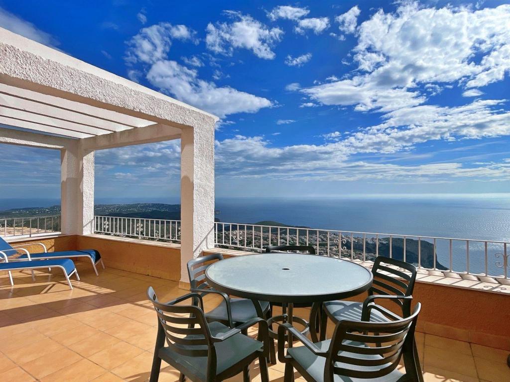 2 bed apartment in Benitachell
