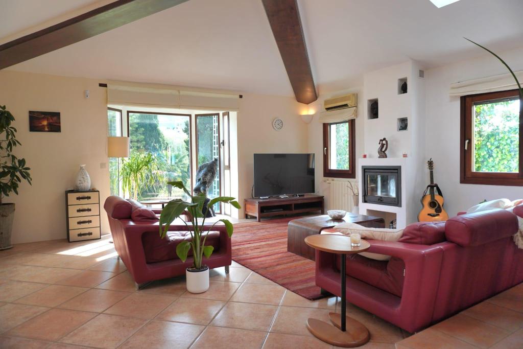 4 bed villas in Denia