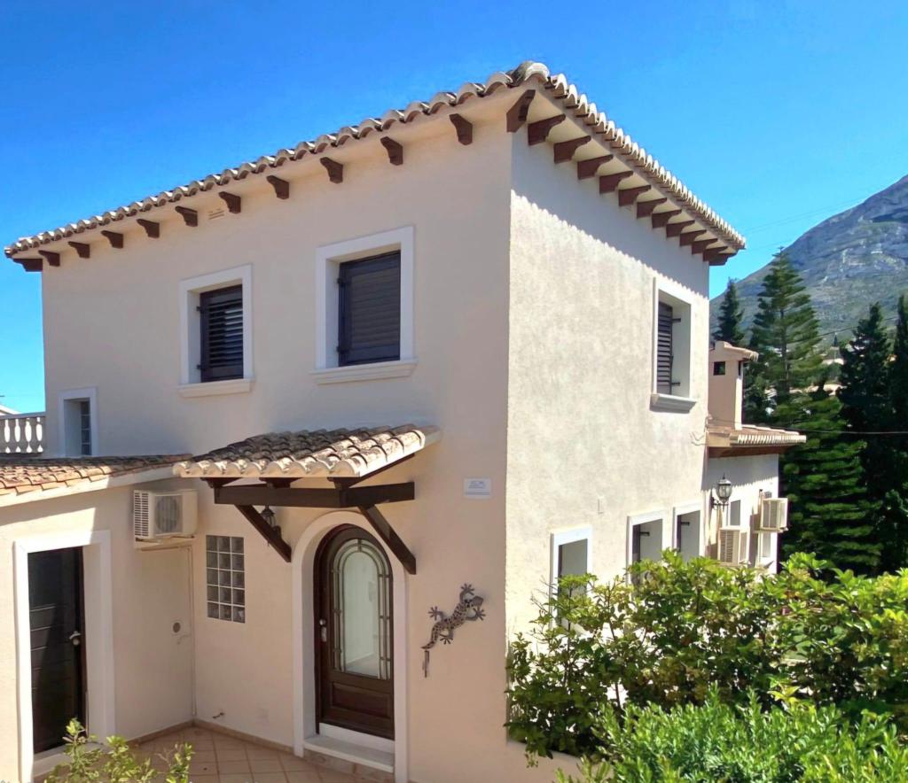 4 bed villas in Denia