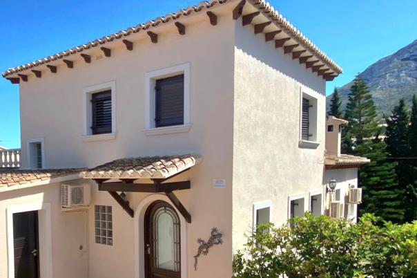 4 bed villas in Denia