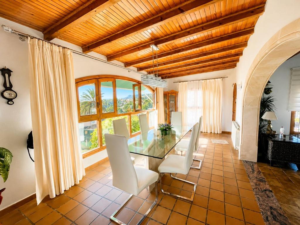 4 bed villas in Benissa