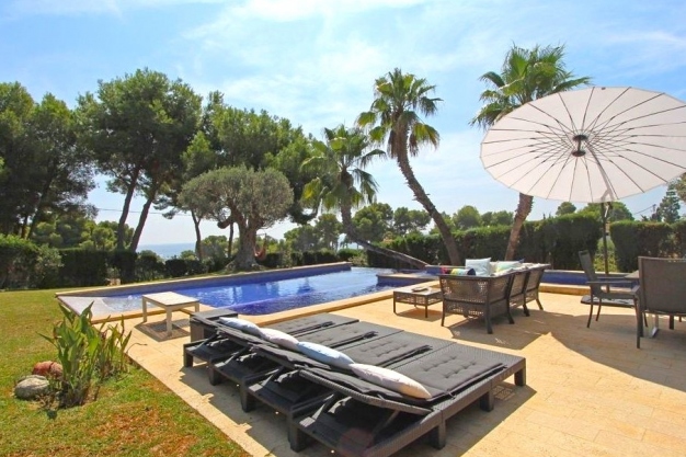 5 bed villa in Moraira