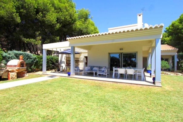 5 bed villa in Moraira