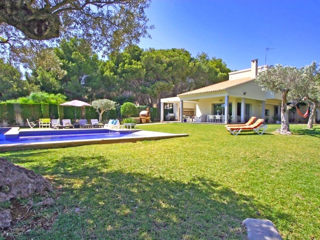 5 bed villa in Moraira