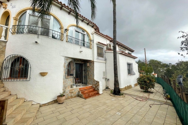 4 bed casa / chalet in Benissa