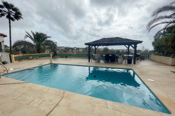 4 bed casa / chalet in Benissa