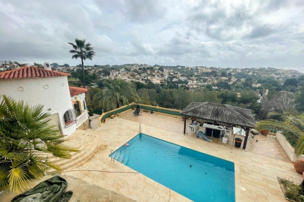 4 bed casa / chalet in Benissa