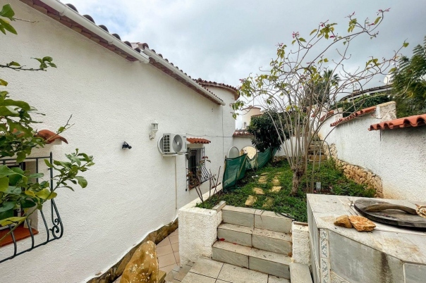 4 bed casa / chalet in Benissa