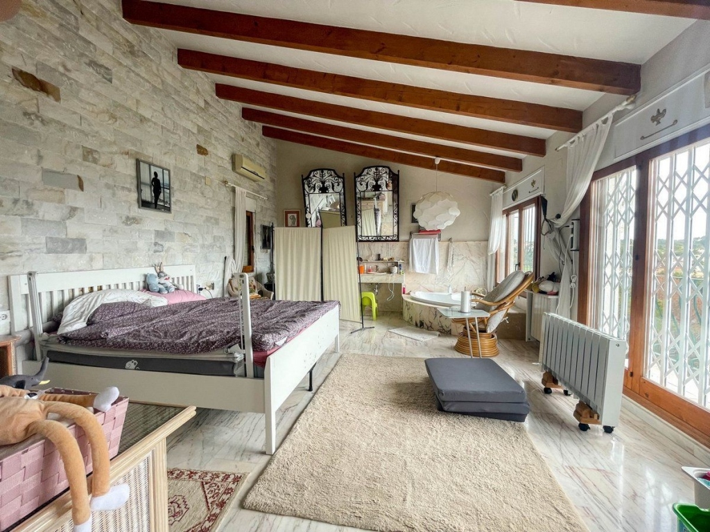 4 bed casa / chalet in Benissa