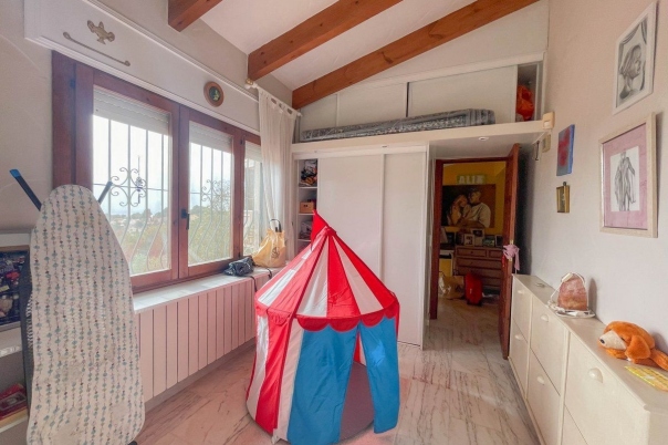 4 bed casa / chalet in Benissa