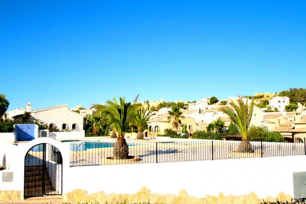 2 bed plot in Benissa