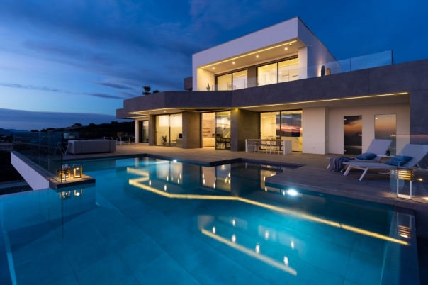 4 bed villa in Benitachell