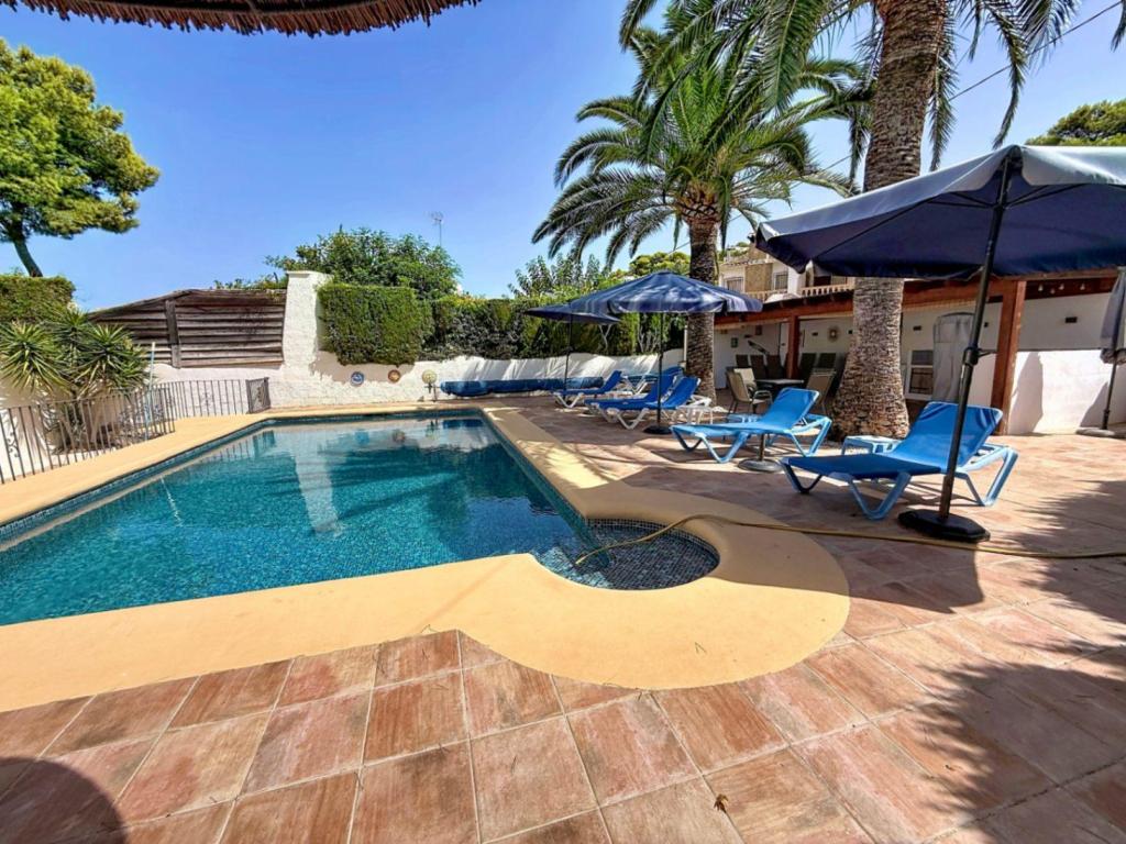 5 bed villas in Moraira