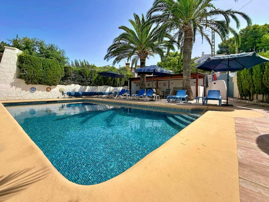 5 bed villas in Moraira