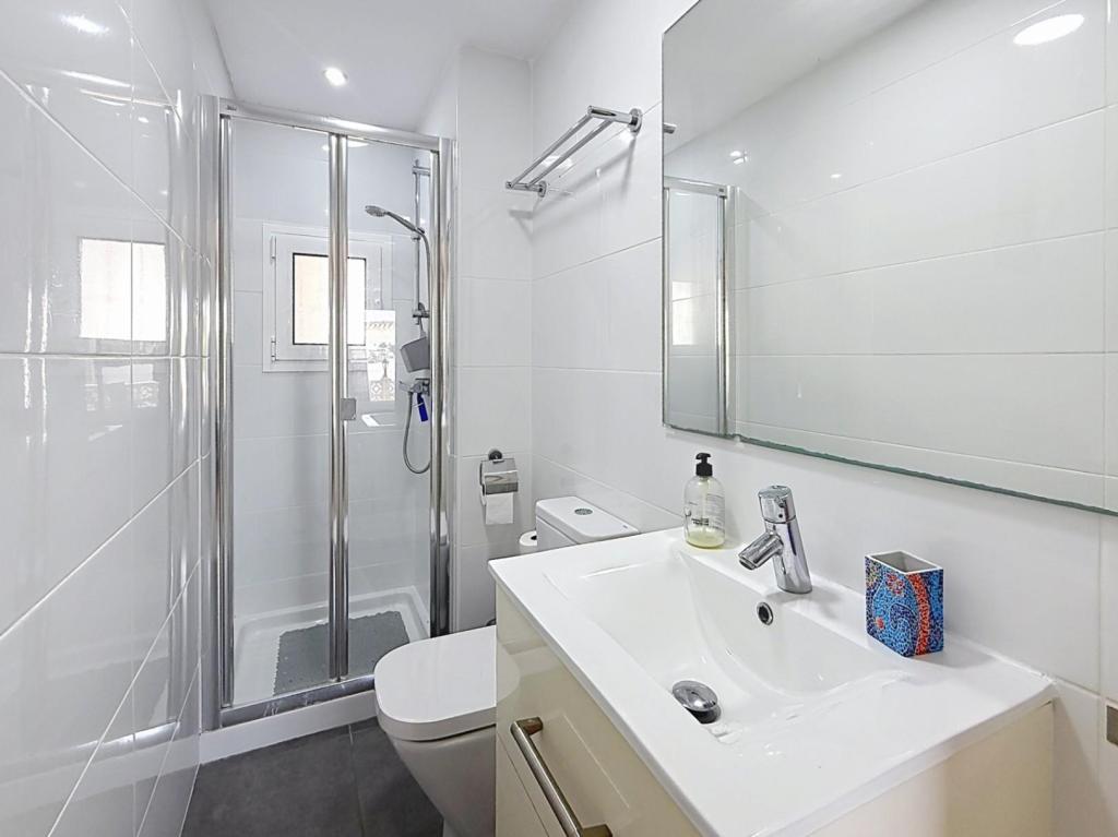 5 bed villas in Moraira