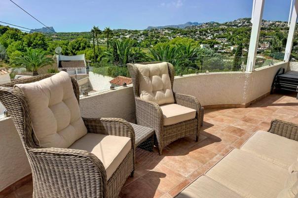 5 bed villas in Moraira