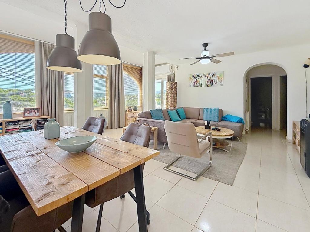 5 bed villas in Moraira