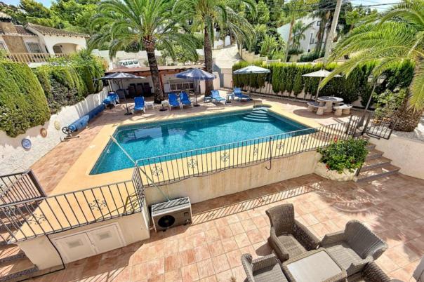 5 bed villas in Moraira